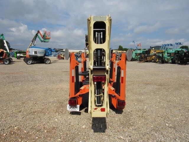 2019 JLG T350-7