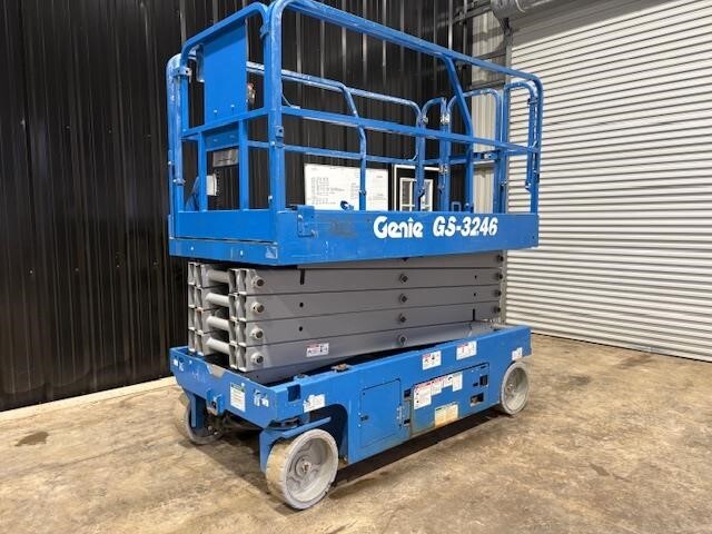 2019 Genie GS-3246-4