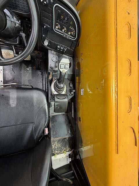 2021 JCB 505-20 TC-32