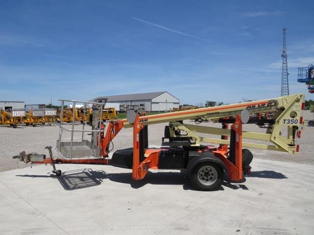 2019 JLG T350