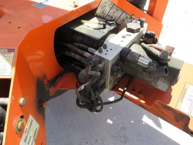 2019 JLG T350-16