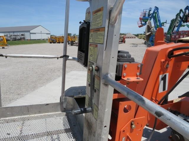 2019 JLG T350-18