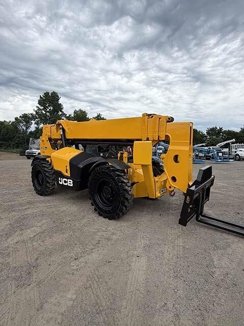 2022 JCB 510-56-15