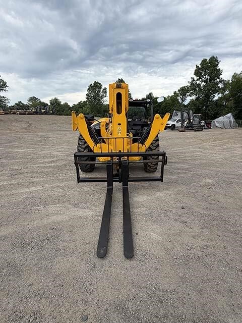 2022 JCB 510-56-16