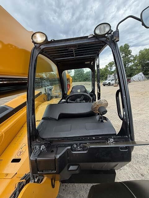2022 JCB 510-56-38