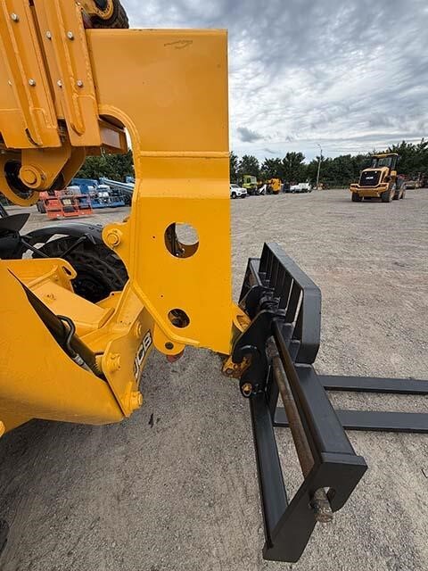 2022 JCB 510-56-55
