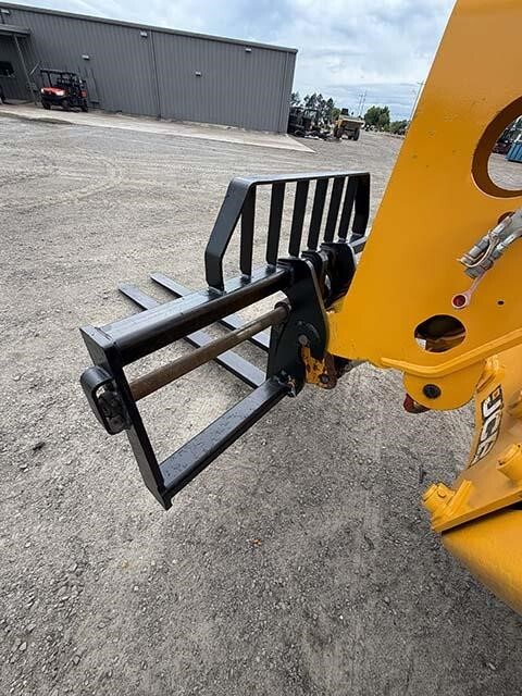 2022 JCB 510-56-57