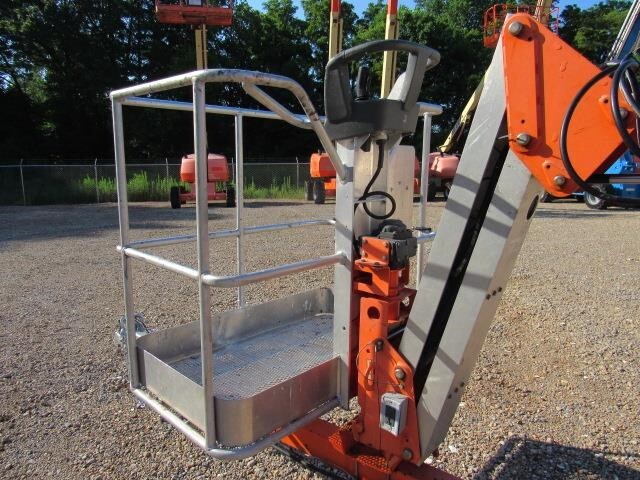 2019 JLG T500J-13