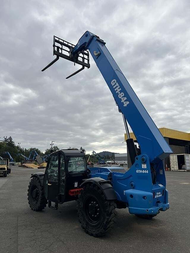 2020 Genie GTH 844-2