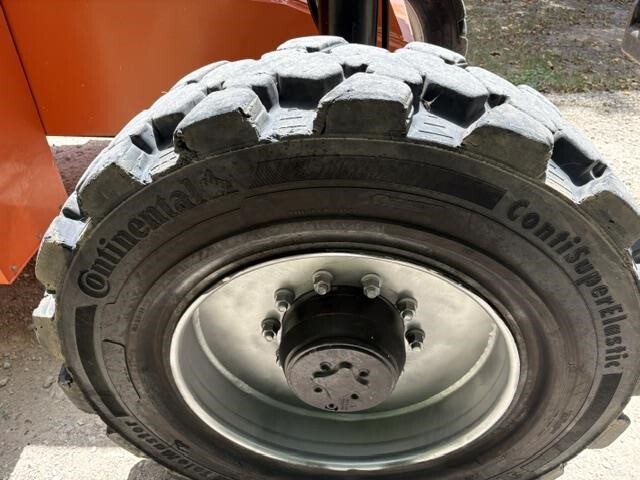 2018 SkyTrak 8042-9