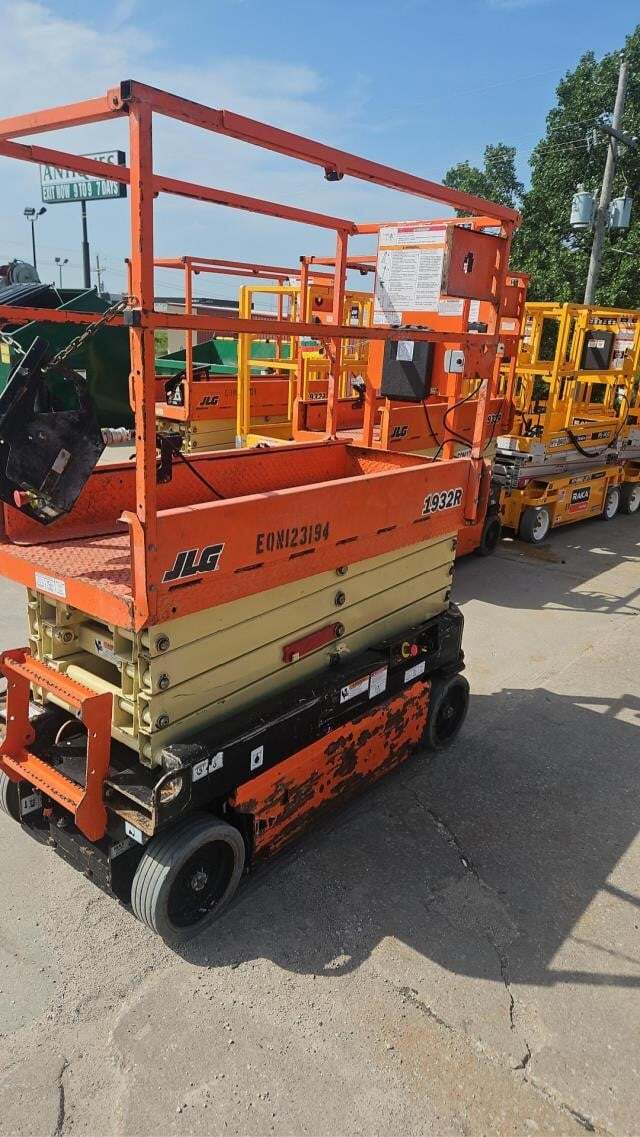 2020 JLG 1932R-3
