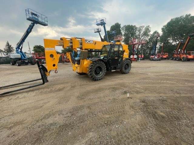 2021 JCB 510-56