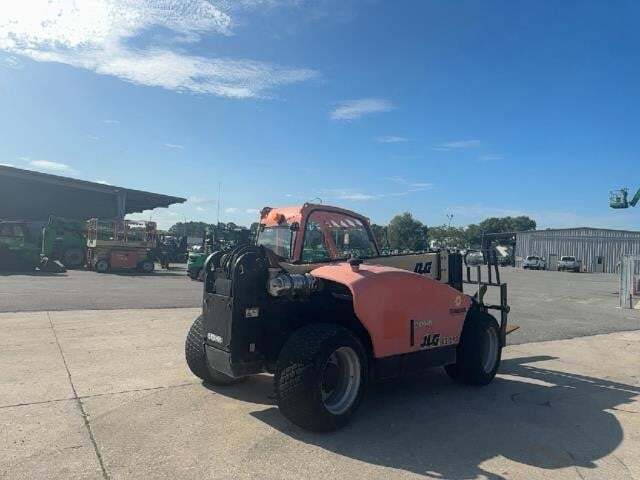 2017 JLG G5-18A-5