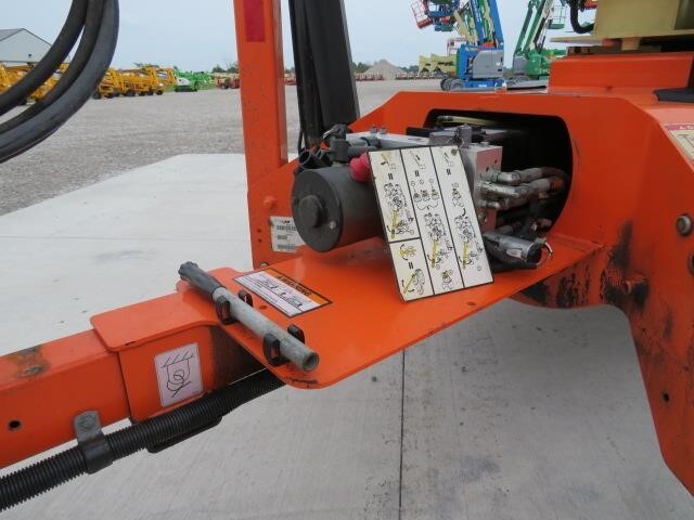 2022 JLG T350-18