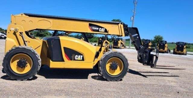 2019 CAT TL943D-6