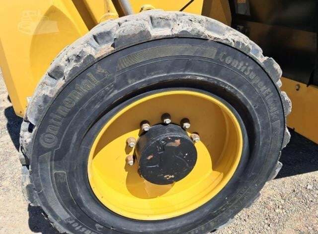 2019 CAT TL943D-11