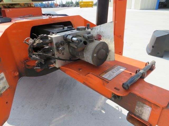 2019 JLG T350-16