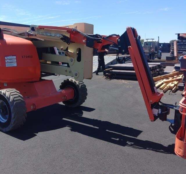 2018 JLG 450AJ-2
