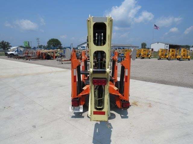 2019 JLG T350-7