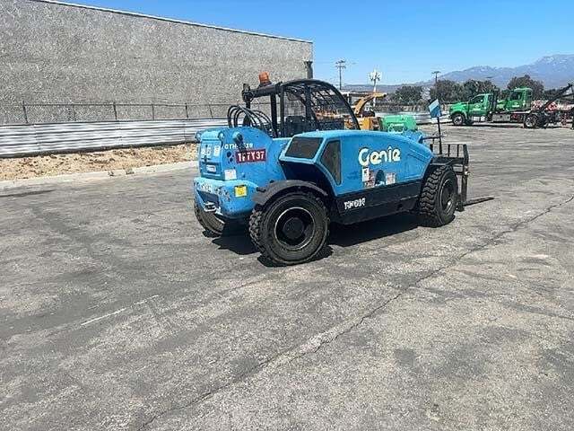 2015 Genie GTH-5519-5
