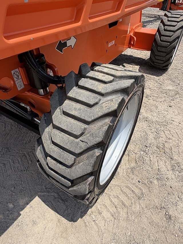 2021 JLG 660SJ-18