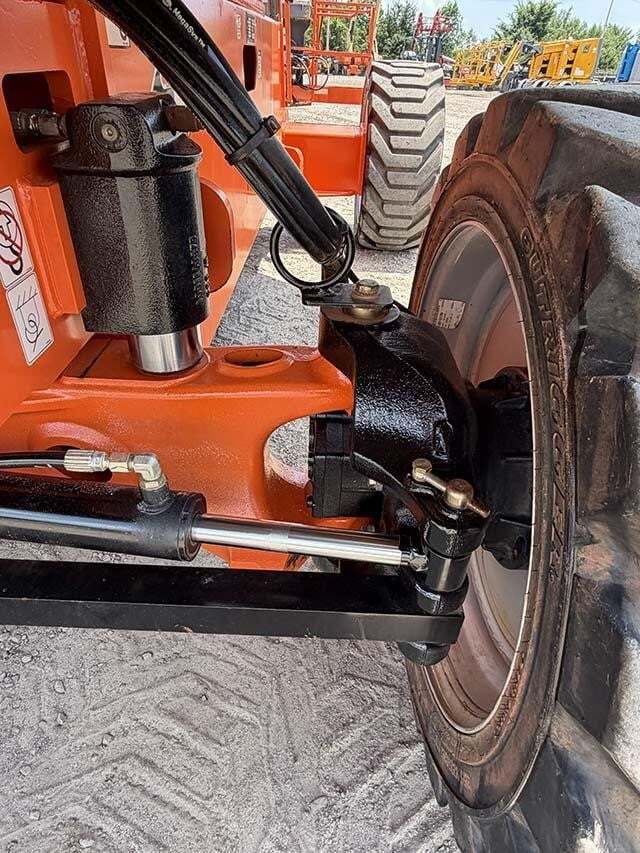 2021 JLG 660SJ-23