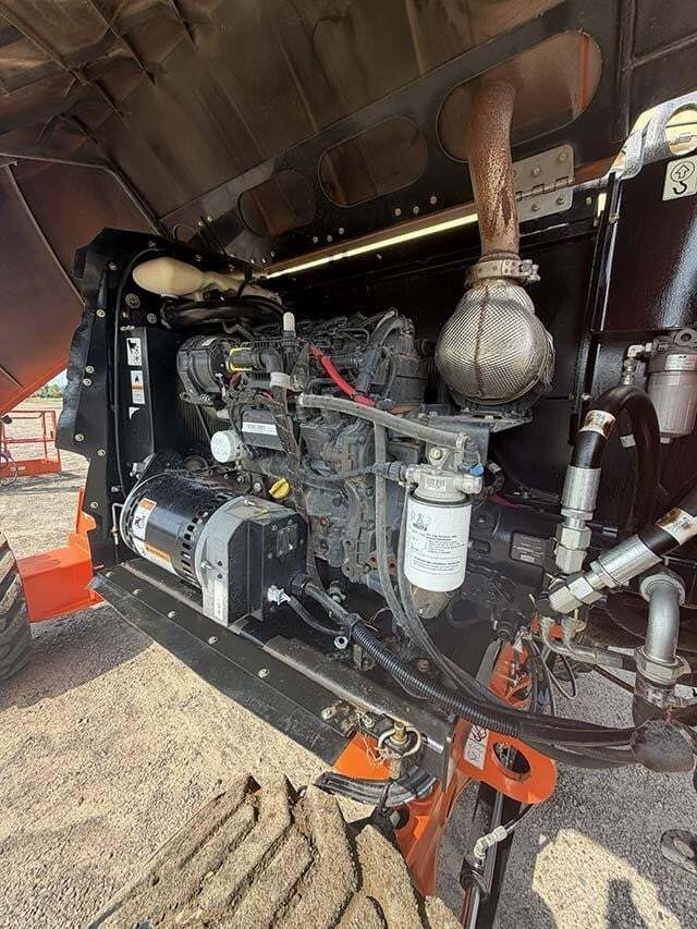 2021 JLG 660SJ-32