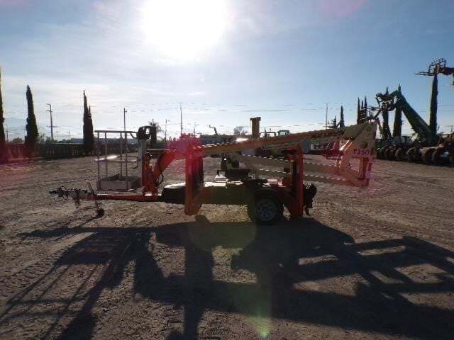 2019 JLG T350