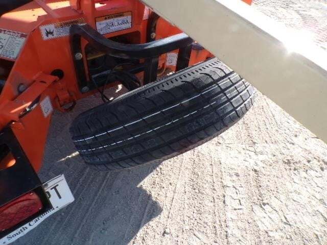 2019 JLG T350-8