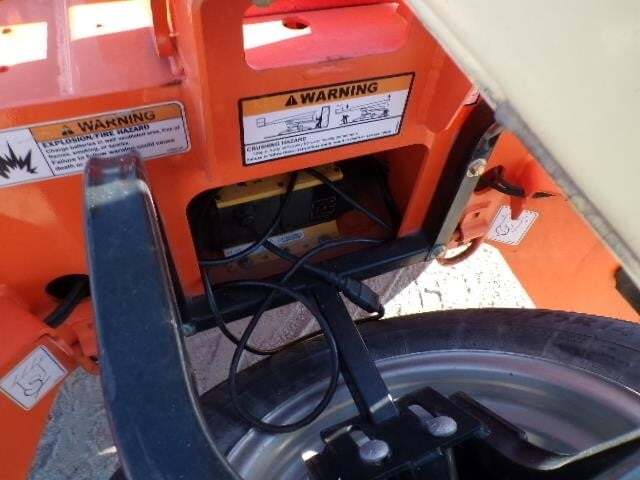 2019 JLG T350-10