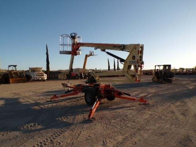2019 JLG T350-19