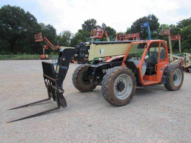 2021 JLG 742-2