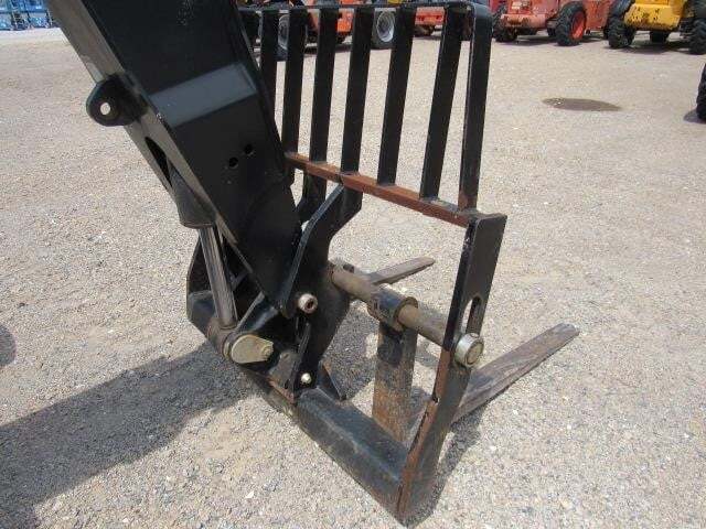 2021 JLG 742-10