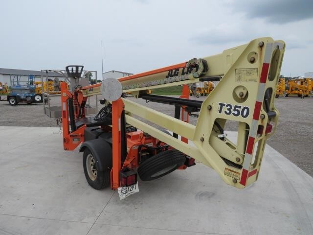 2019 JLG T350-8