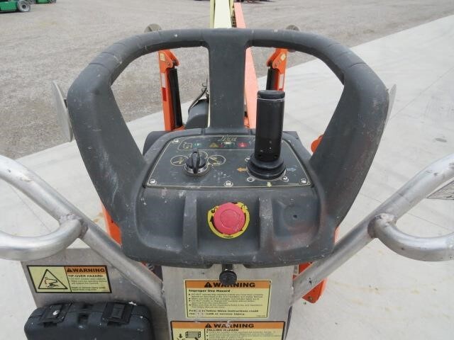 2019 JLG T350-10