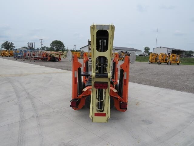 2019 JLG T350-7