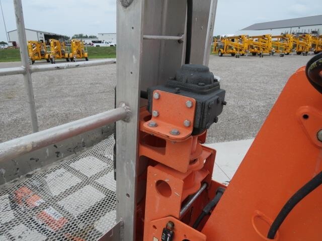 2019 JLG T350-15