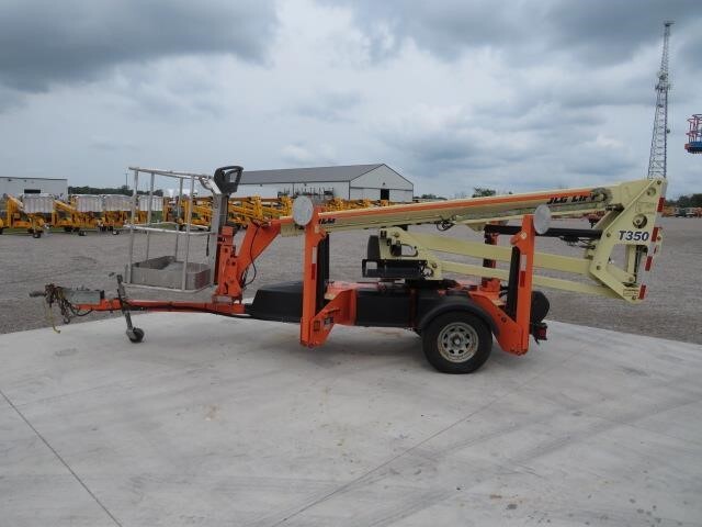 2019 JLG T350