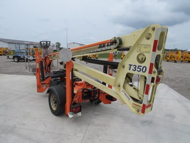 2019 JLG T350-8