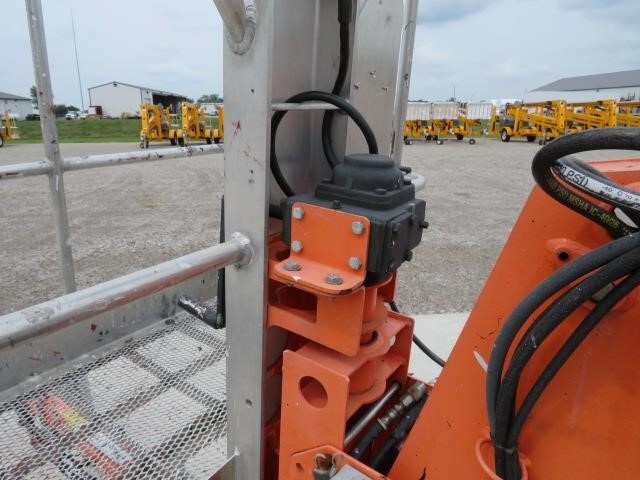 2019 JLG T350-15