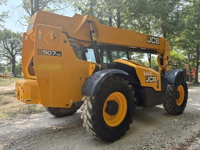 2018 JCB 507-42-4