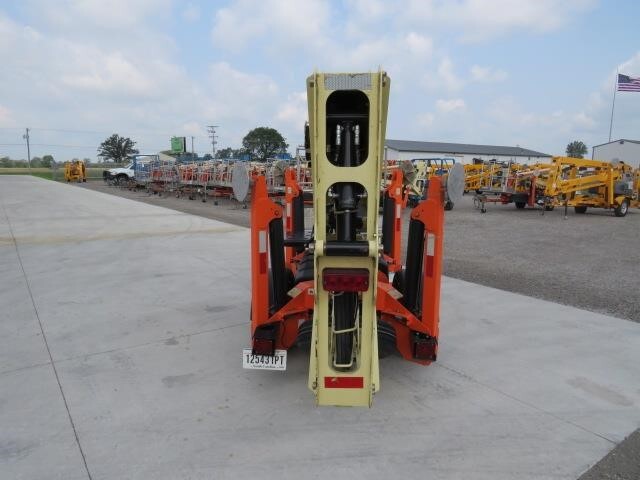2019 JLG T350-7