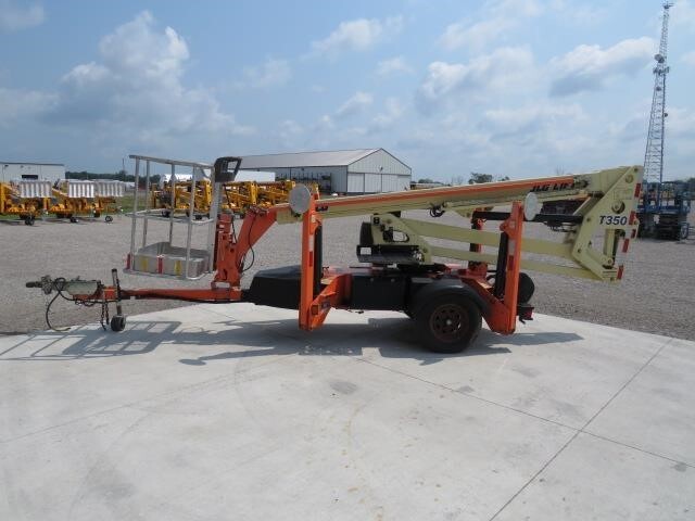 2019 JLG T350