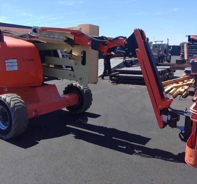 2018 JLG 450AJ-2