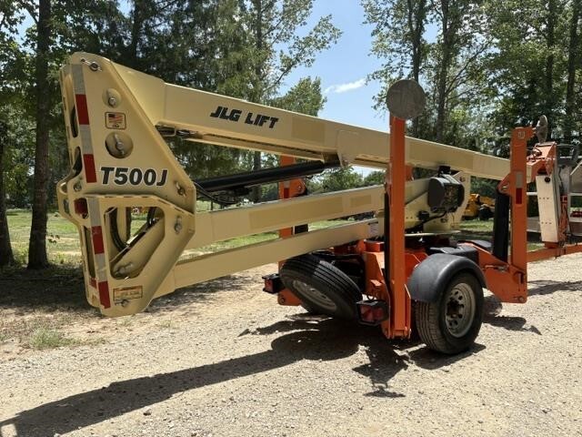 2019 JLG T500J-4