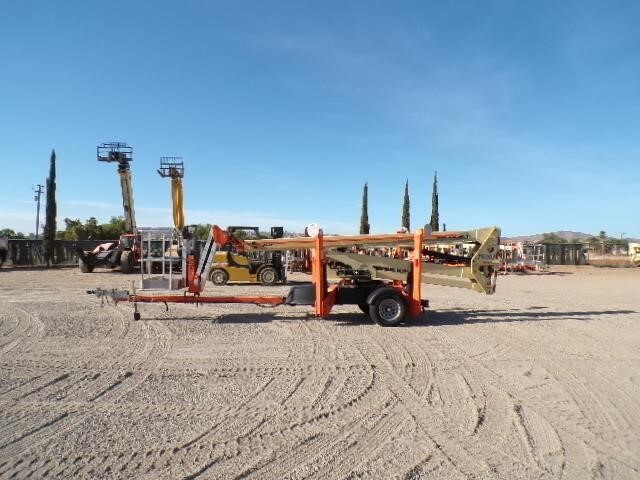 2019 JLG T500J