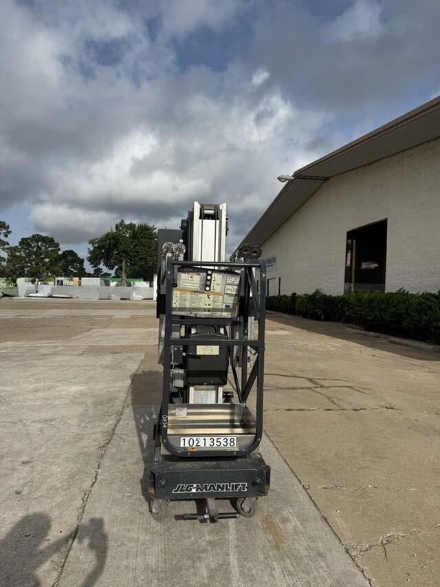 2019 JLG 30AM-2