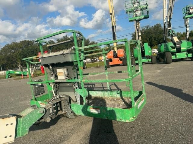 2016 JLG 400S-18