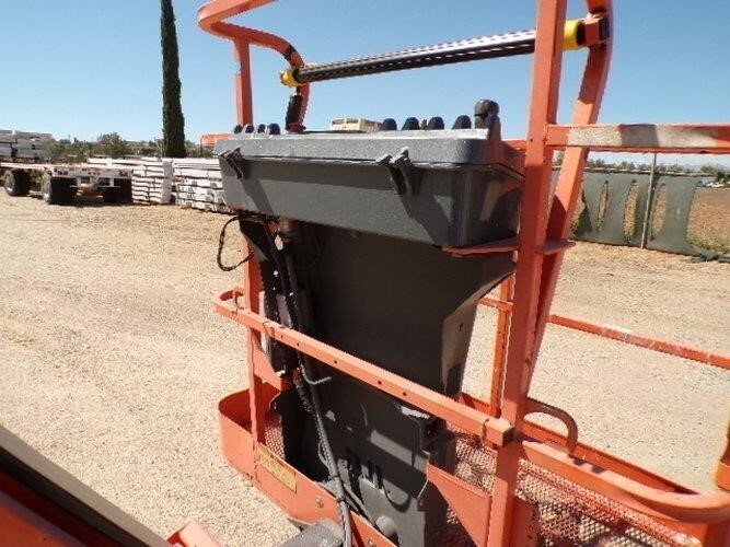 2018 JLG 340AJ-19