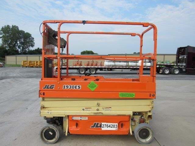 2019 JLG 1930ES